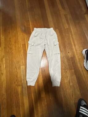 Sportswear Club Fleece Men's Cargo Pants. Nike.com,